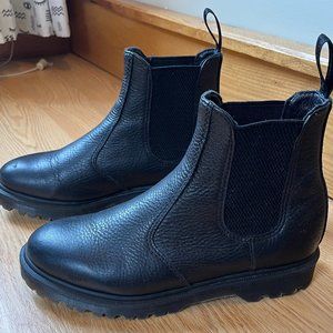 Dr. Marten's 2976 Black Leather Chelsea Boots